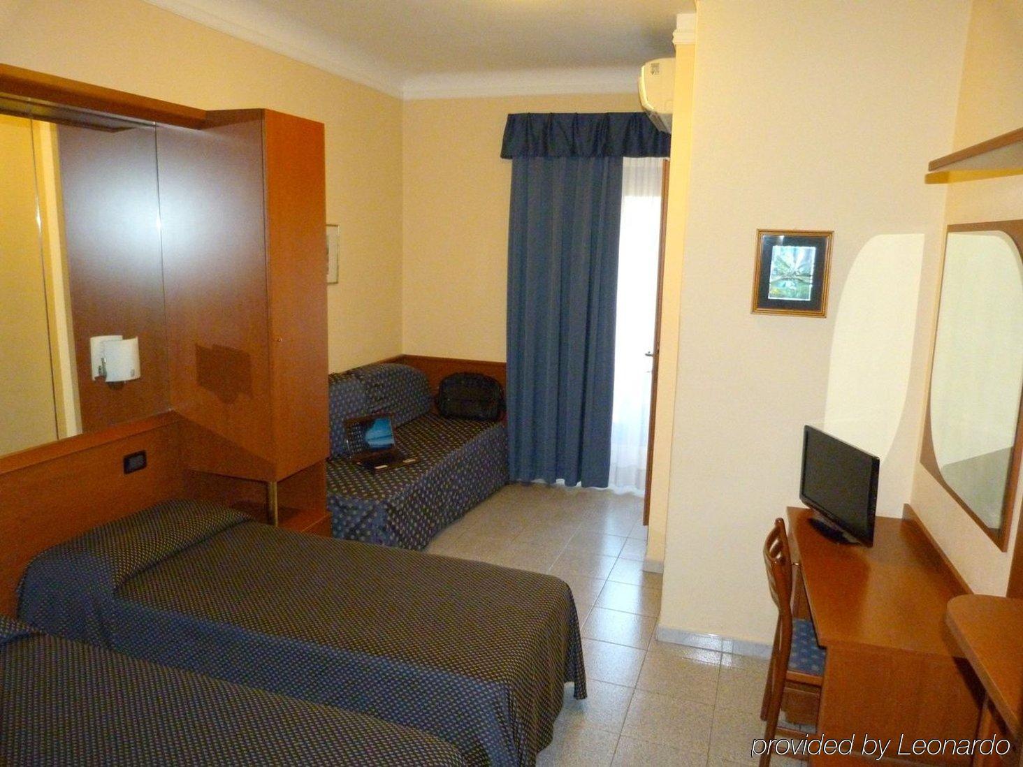 Hotel Aurora Milão Quarto foto